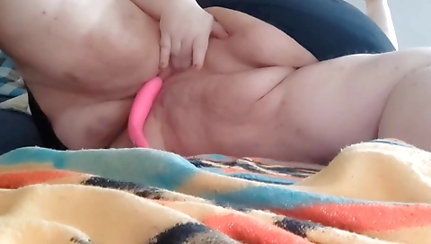 Spanish girl's pussy gets a mouthful