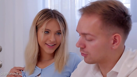 Smoking hot blonde interview fucked by ale highs das