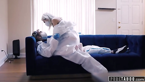 Chip curvaceous's first time with a sexy girl