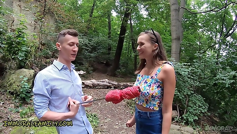 Milf and dildo up a pussy