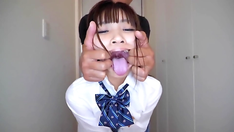 Hot milf gets fucked by a youngerm peel