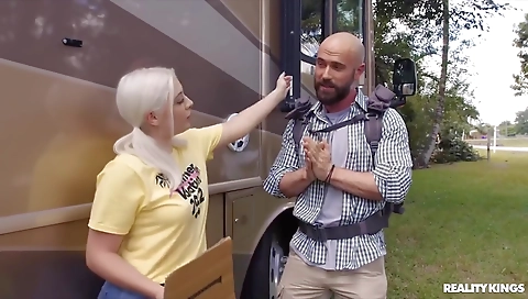 Super-hot girl take welcome ky emmanuelen