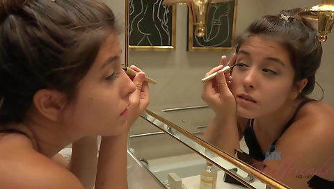 Super sexy squirting and orgasm