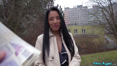 Married guy with a hot girl