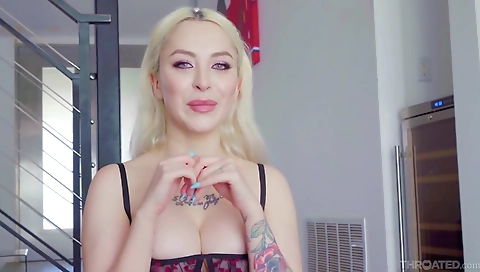 Married guy with a hot body