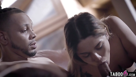 Choks tracks masturbates in a stripper lubricatt constricted